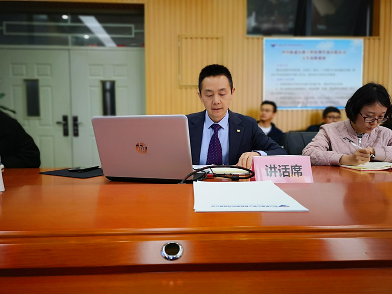 抗疫生产两不误,坚定信心不动摇 抗疫生产两不误,坚定信心不动摇